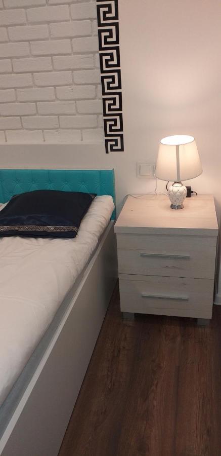 Apartamenty Centrum Mala Dwojeczka Blekitna Panoramiczna Balkonem Promenada Kielce Eksteriør billede